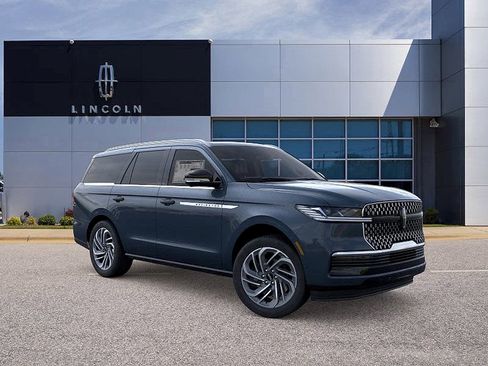 New 2026 Lincoln Navigator Reserve AWD/4WD image 7