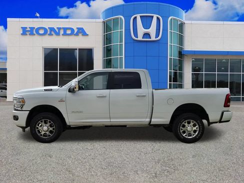 Used 2024 RAM 2500 Laramie w/ Safety Group AWD/4WD image 2