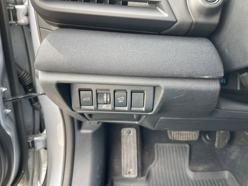 Used 2025 Subaru Outback Premium image 28