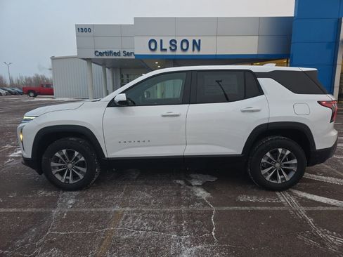 New 2026 Chevrolet Equinox LT w/ Convenience Package II image 2