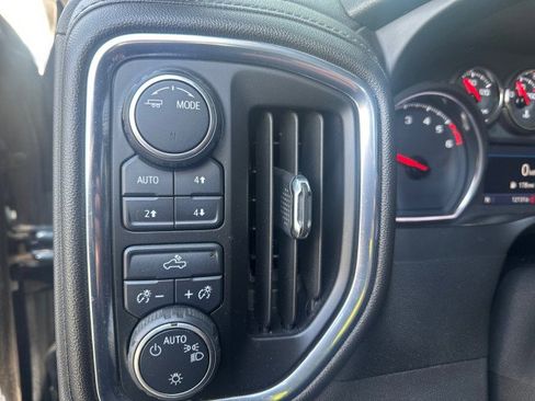 Used 2020 Chevrolet Silverado 1500 LT w/ All-Star Edition image 12