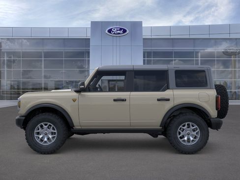 New 2025 Ford Bronco Badlands AWD/4WD image 3