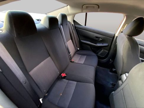 Used 2024 Nissan Sentra SV FWD image 19