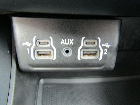 Used 2024 Dodge Durango GT AWD/4WD image 37