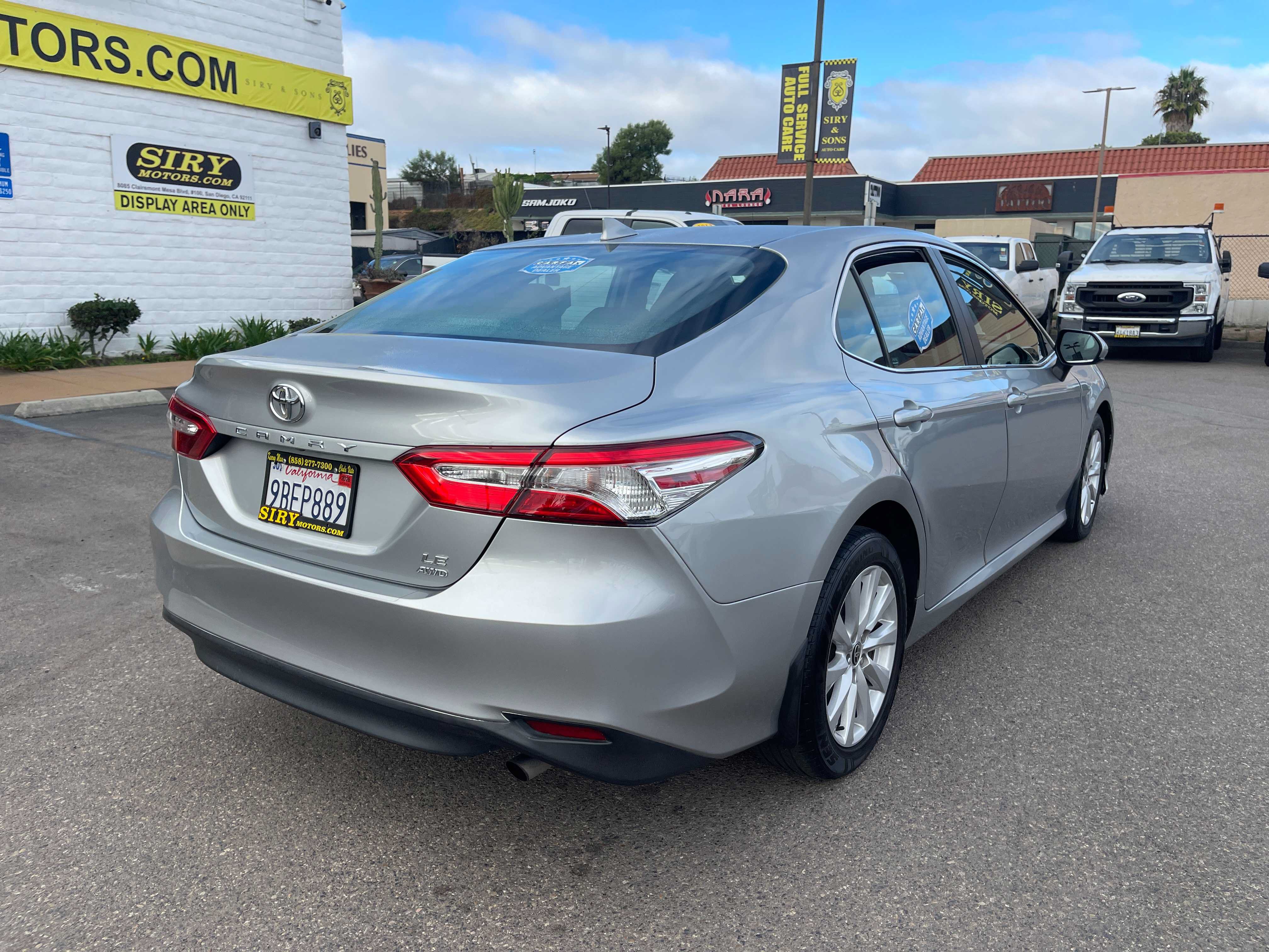 Used 2020 Toyota Camry LE AWD/4WD image 3