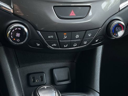 Used 2019 Chevrolet Cruze LT w/ LT Fleet Convenience Package image 31