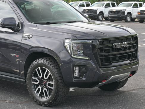 Used 2023 GMC Yukon AT4 w/ AT4 Premium Package AWD/4WD image 32