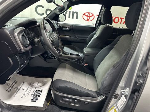 Used 2023 Toyota Tacoma TRD Off-Road w/ Technology Package AWD/4WD image 21
