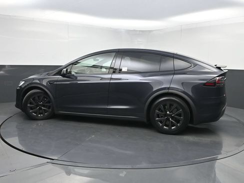 Used 2024 Tesla Model X AWD/4WD image 42