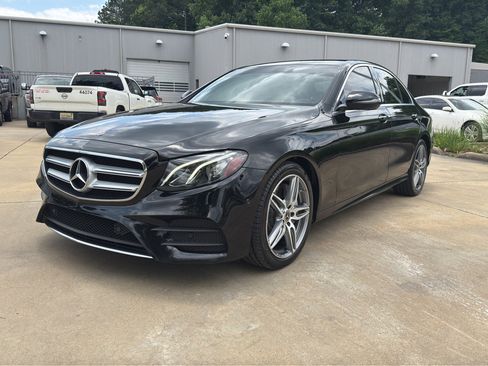 Used 2018 Mercedes-Benz E 300 image 7