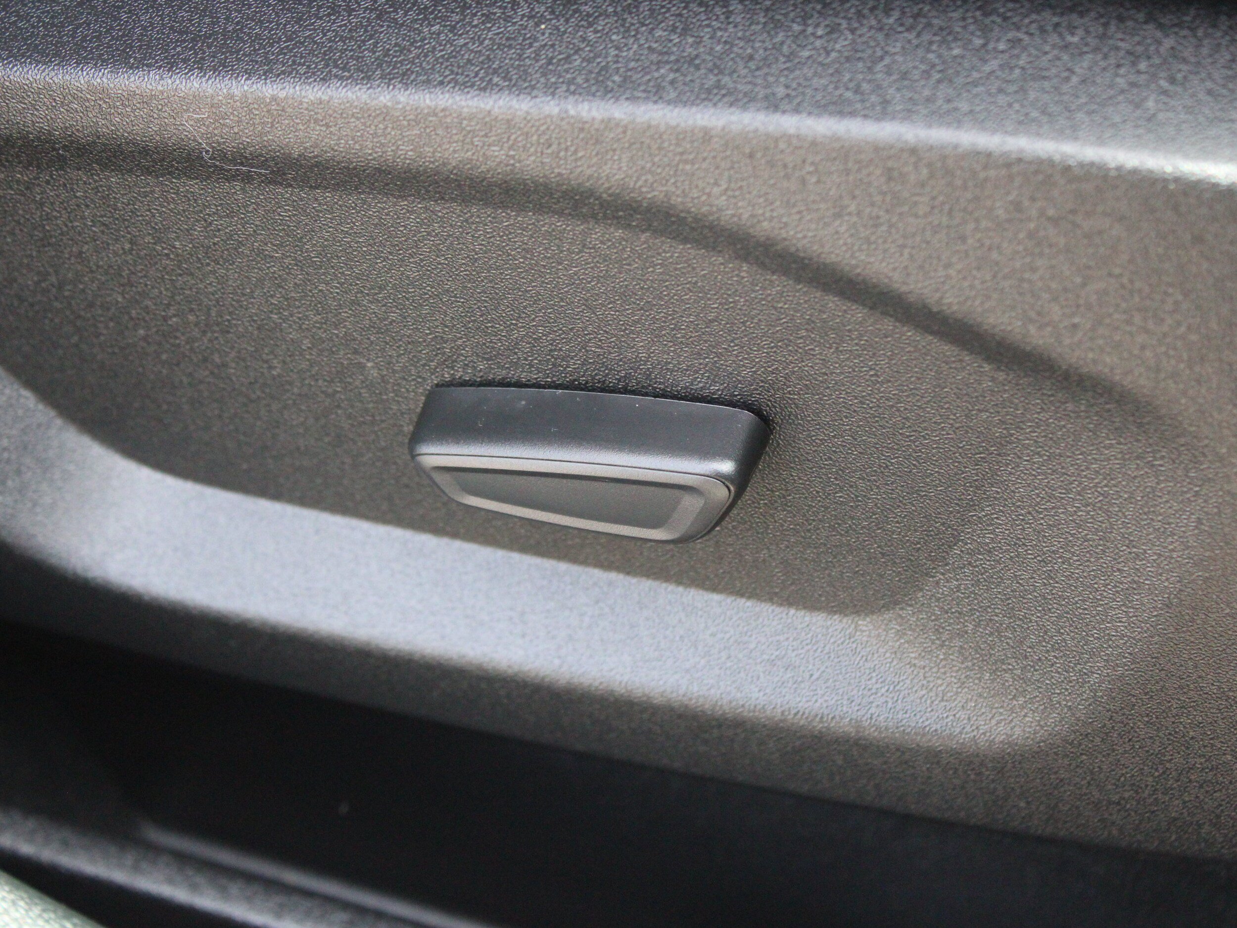 Used 2024 Ford Edge SEL w/ Convenience Package AWD/4WD image 42