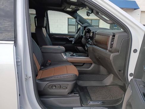 New 2025 Chevrolet Silverado 2500 High Country w/ Technology Package AWD/4WD image 11