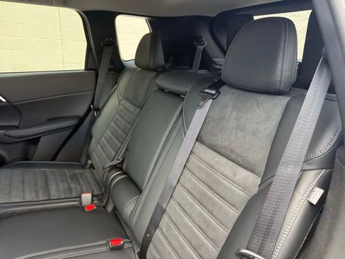 New 2026 Mitsubishi Outlander SE AWD/4WD image 23