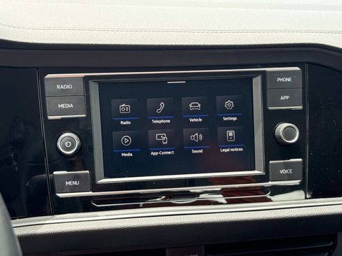 Used 2024 Volkswagen Jetta S FWD image 27