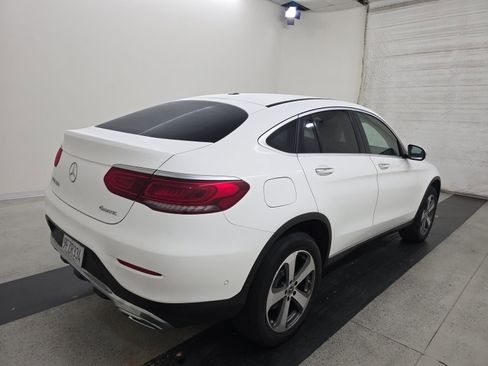 Used 2023 Mercedes-Benz GLC 300 4MATIC Coupe image 7