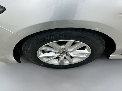 Used 2025 Toyota Camry LE FWD image 30
