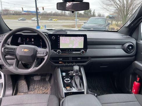 Used 2023 Chevrolet Colorado W/T w/ WT Convenience Package II image 7