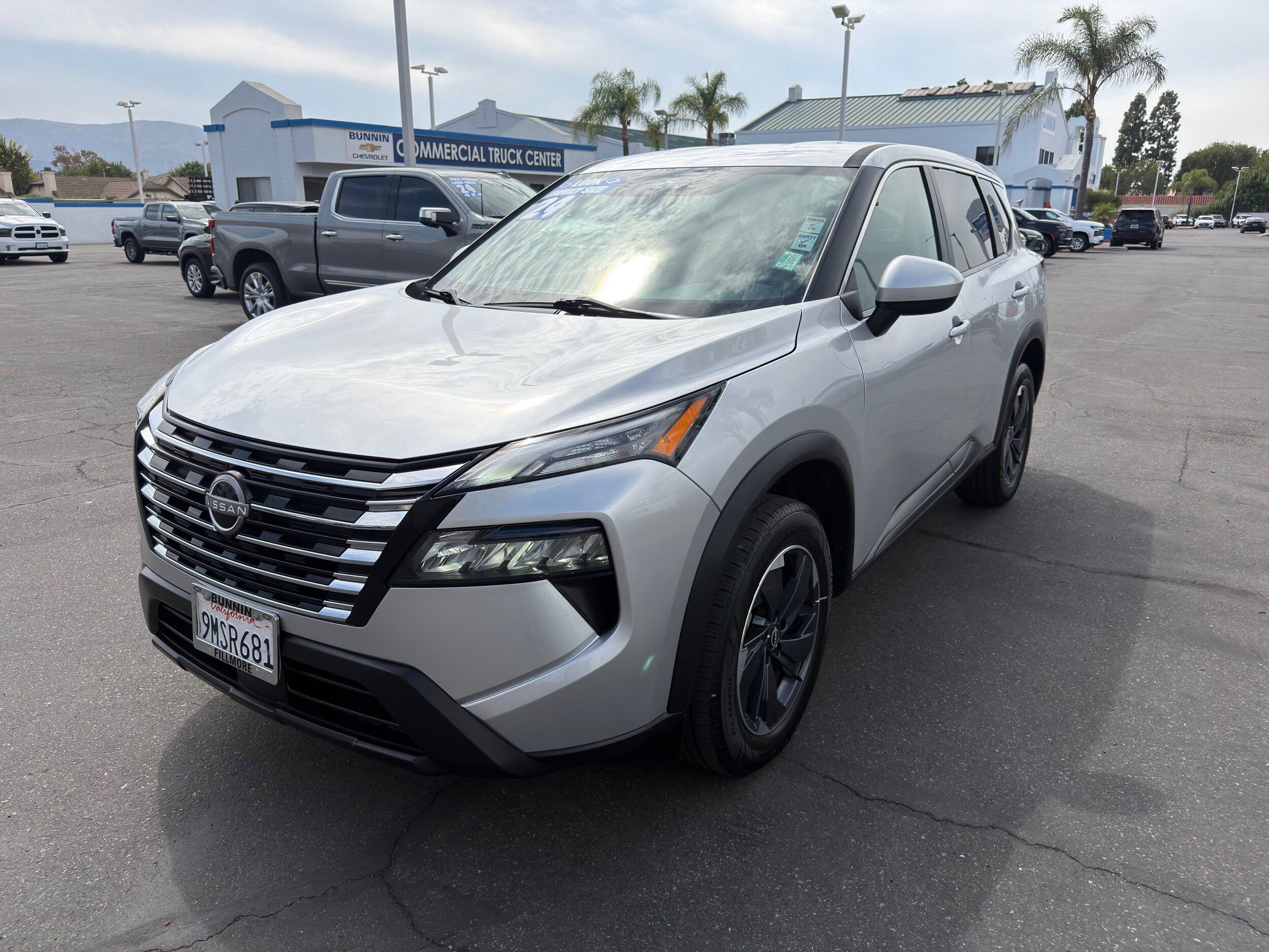 Used 2024 Nissan Rogue SV AWD/4WD image 4