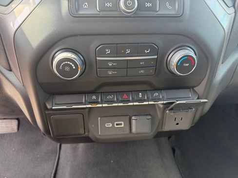 Used 2021 Chevrolet Silverado 1500 Custom AWD/4WD image 14
