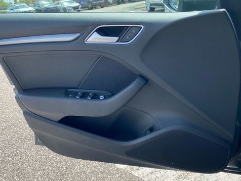 Used 2017 Audi A3 e-tron Premium image 22