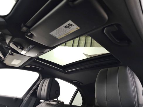 Used 2017 Mercedes-Benz E 300 4MATIC image 17