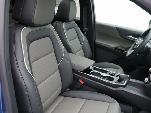 New 2026 Chevrolet Equinox LT w/ Convenience Package II image 24