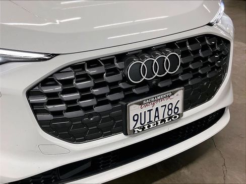 Certified 2025 Audi Q5 Prestige image 30