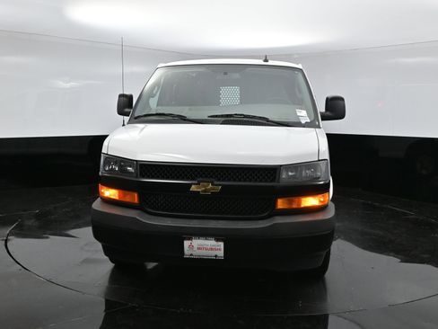 Used 2022 Chevrolet Express 2500 w/ Driver Convenience Package image 2