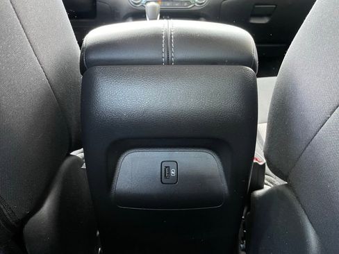 Used 2023 Nissan Sentra SV image 27