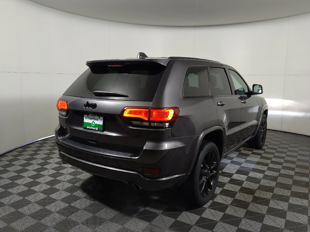 Used 2021 Jeep Grand Cherokee Laredo X AWD/4WD image 5