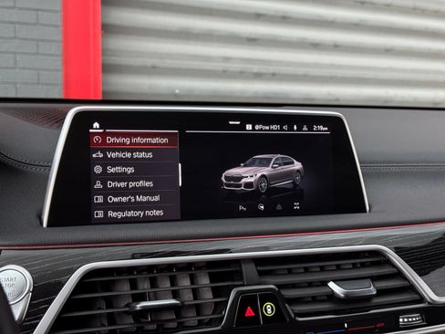 Used 2022 BMW 740i w/ M Sport Package RWD image 54