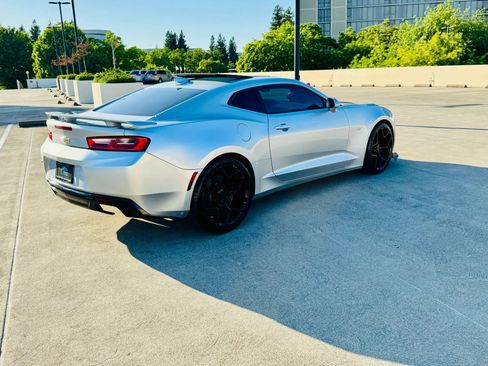Used 2017 Chevrolet Camaro SS RWD image 19