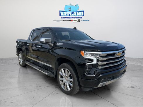 Used 2025 Chevrolet Silverado 1500 High Country w/ High Country Premium Package image 7