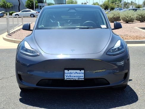 Used 2023 Tesla Model Y AWD image 2