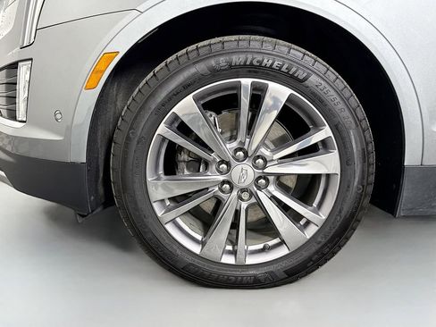 Certified 2025 Cadillac XT5 Premium Luxury w/ Technology Package image 31