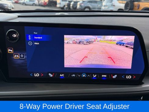 Used 2026 Chevrolet Traverse LT AWD/4WD image 33