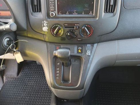 Used 2020 Nissan NV200 S image 16