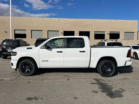 New 2026 RAM 1500 4x4 Crew Cab image 3