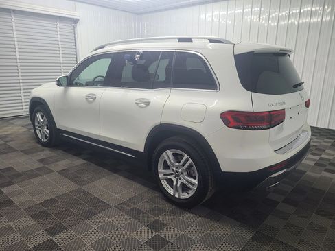 Used 2021 Mercedes-Benz GLB 250 4MATIC image 9