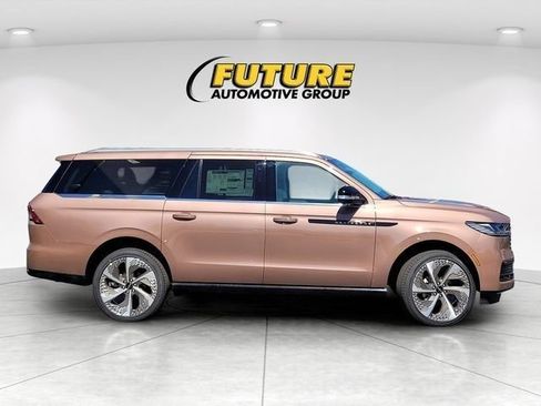 New 2026 Lincoln Navigator L Black Label AWD/4WD image 33