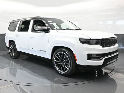 Used 2024 Jeep Grand Wagoneer Series II w/ Quick Order Packagew 28T image 8