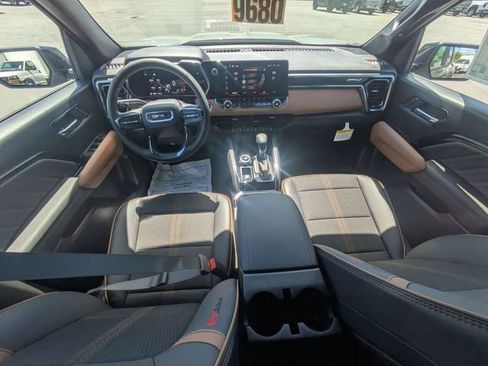 New 2026 GMC Canyon AT4 AWD/4WD image 30