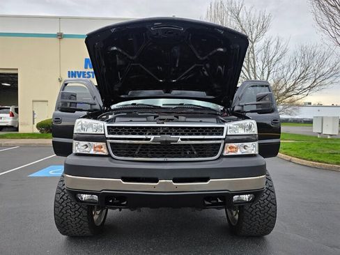 Used 2004 Chevrolet Silverado 2500 LT w/ Heavy-Duty Power Package image 33