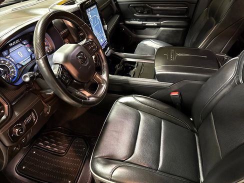 Used 2022 RAM 1500 Limited w/ Body Color Bumper Group image 12