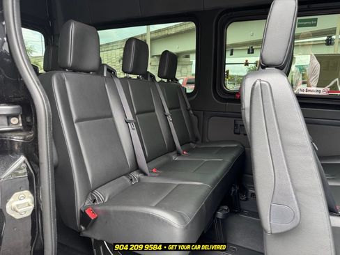 Used 2019 Mercedes-Benz Sprinter 2500 image 27