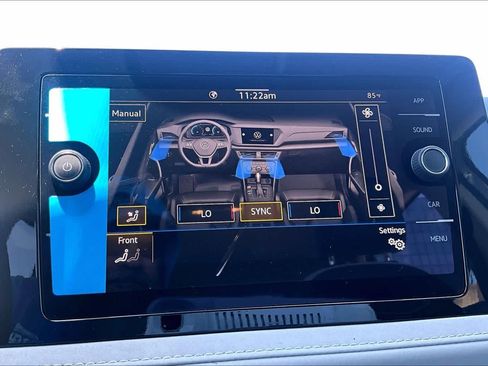 New 2026 Volkswagen Taos SE FWD image 19