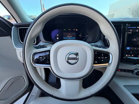 Used 2025 Volvo XC60 T8 Ultra w/ Protection Package Premier image 15