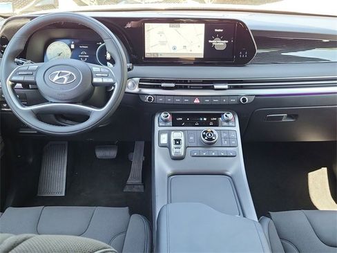 Used 2024 Hyundai Palisade Calligraphy image 17