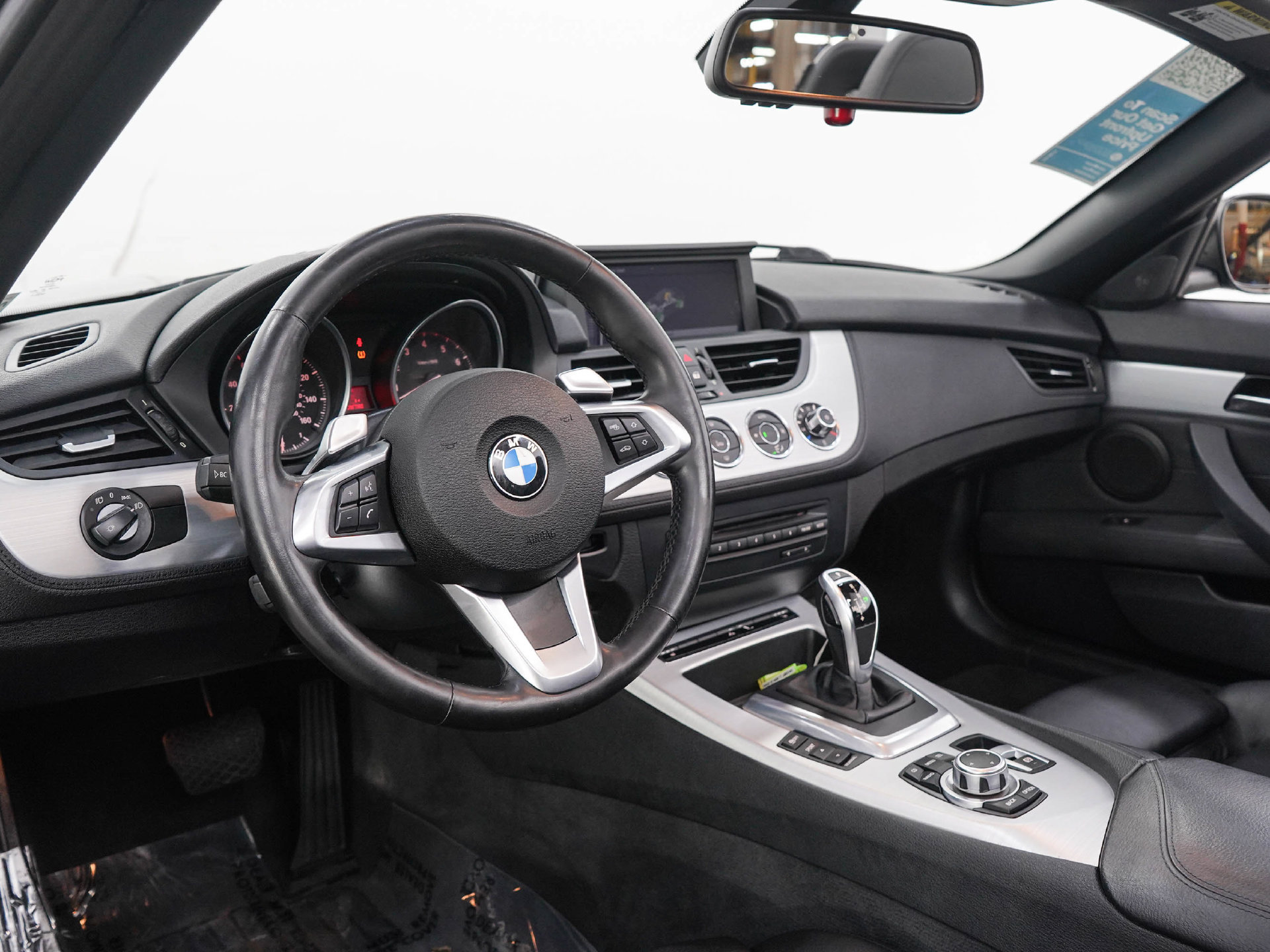 Used 2011 BMW Z4 sDrive35i RWD image 16