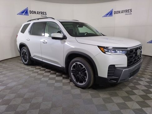 New 2026 Honda Pilot Touring image 7